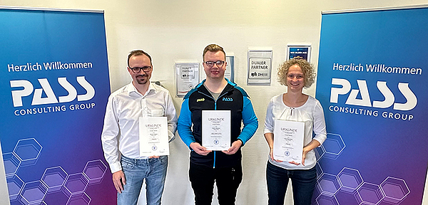 PASS Banking Solutions übernimmt 2023 drei Azubis